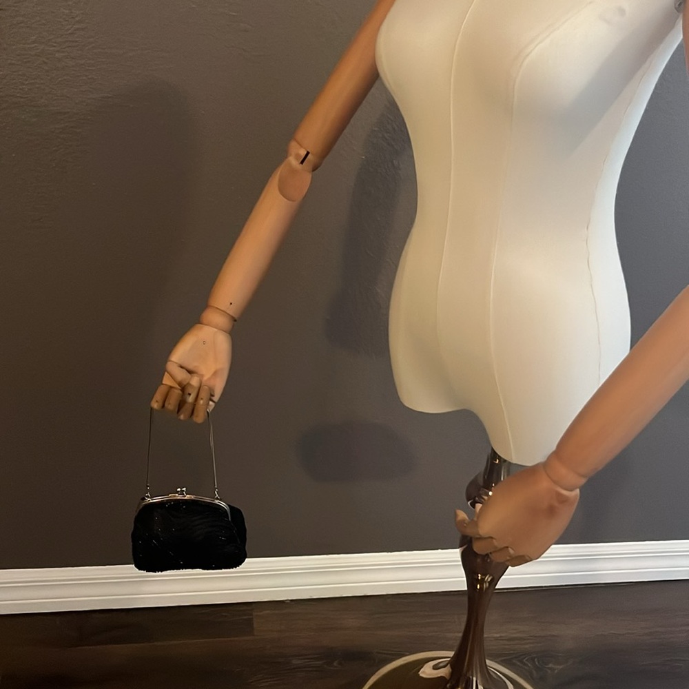 Mini Kate Landry Purse 🖤 - Picture 5 of 14